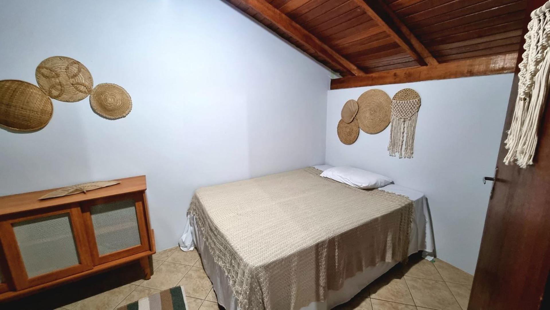 Casa a 2 quadras da Praia de Zimbros RW2724