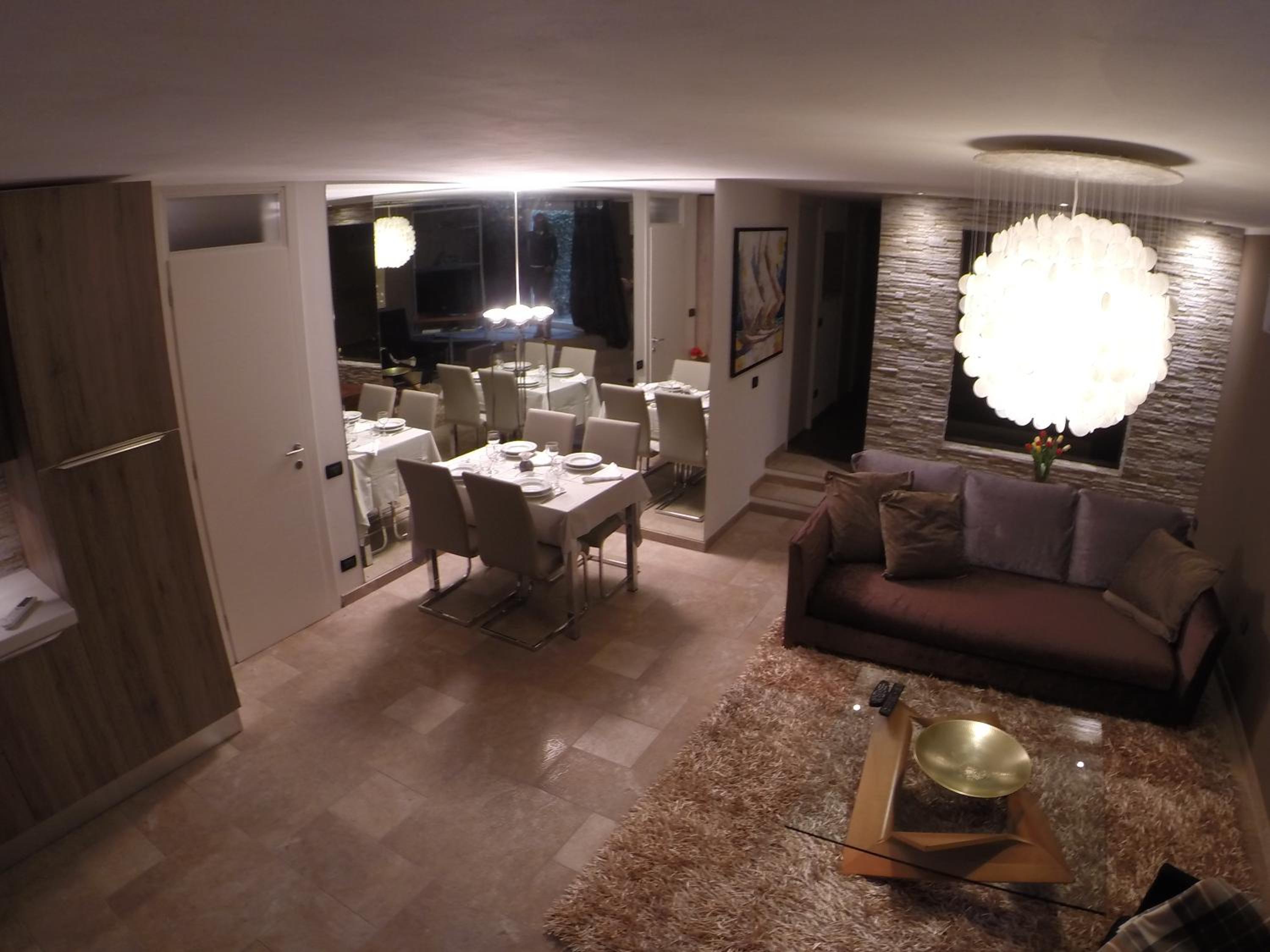 Jane's Dream Apartment view 3