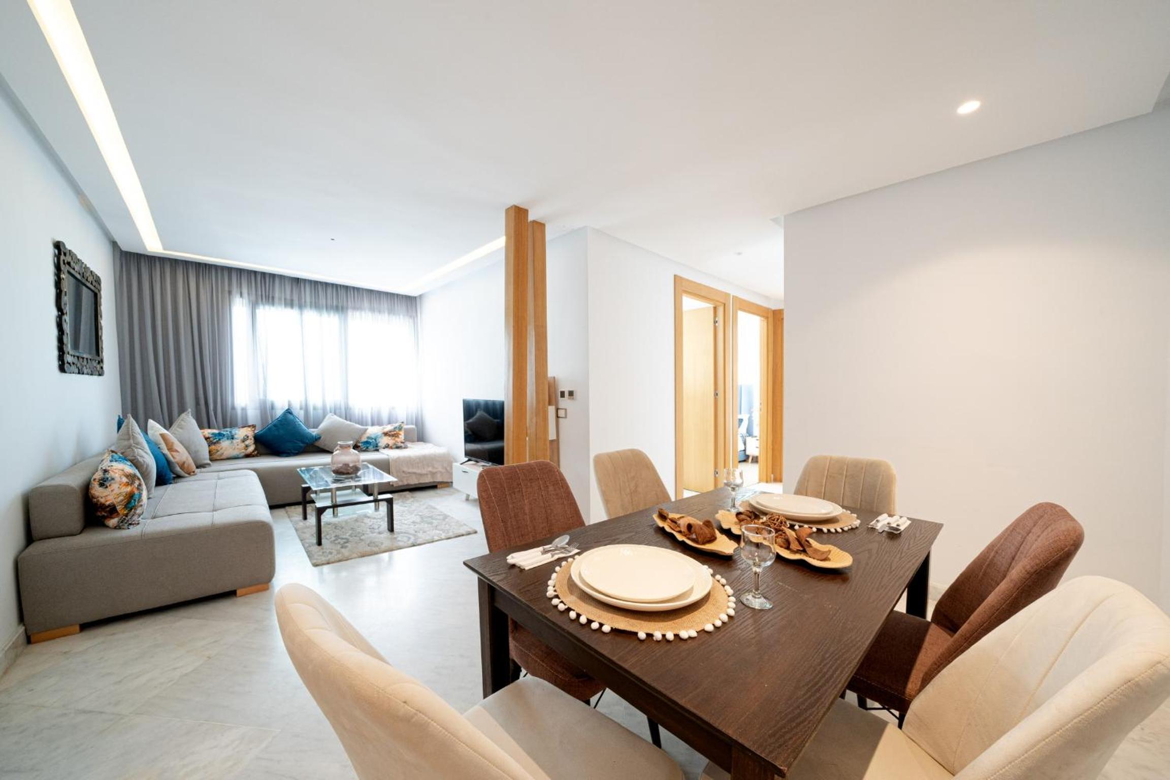Two bedrooms sunny appartement in ain diab view 5
