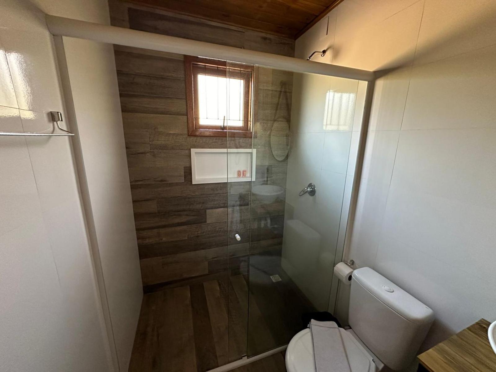Refugio Brognoli - Chalé com Banheira de Hidromassagem