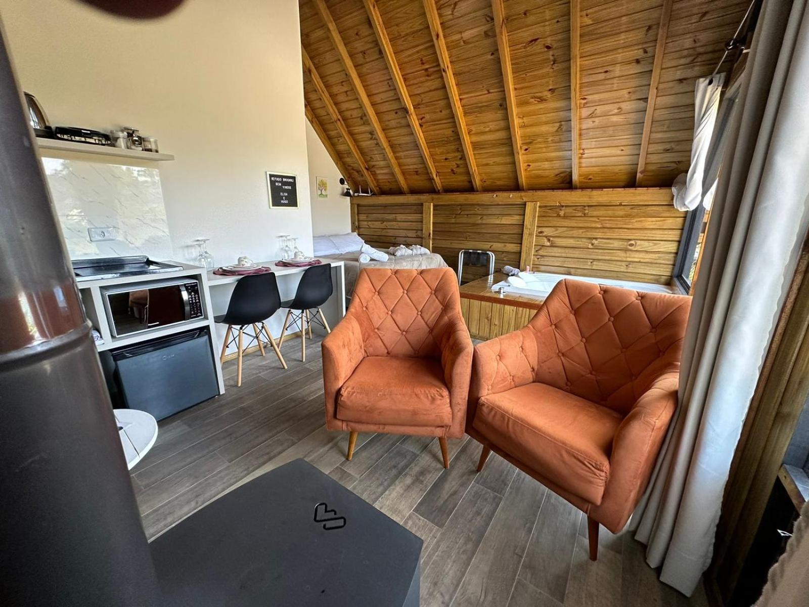 Refugio Brognoli - Chalé com Banheira de Hidromassagem
