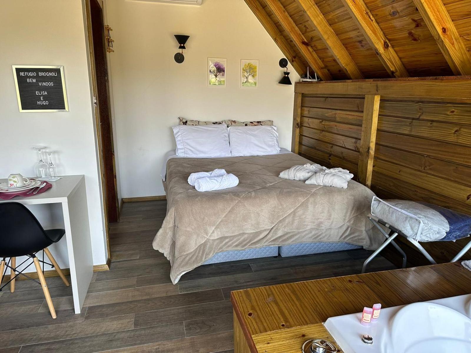 Refugio Brognoli - Chalé com Banheira de Hidromassagem