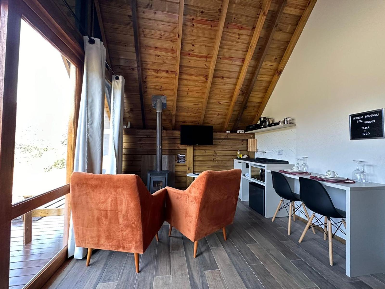 Refugio Brognoli - Chalé com Banheira de Hidromassagem