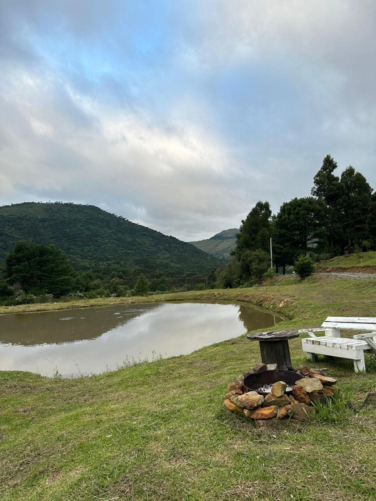Refugio Brognoli - Chalé com Banheira de Hidromassagem