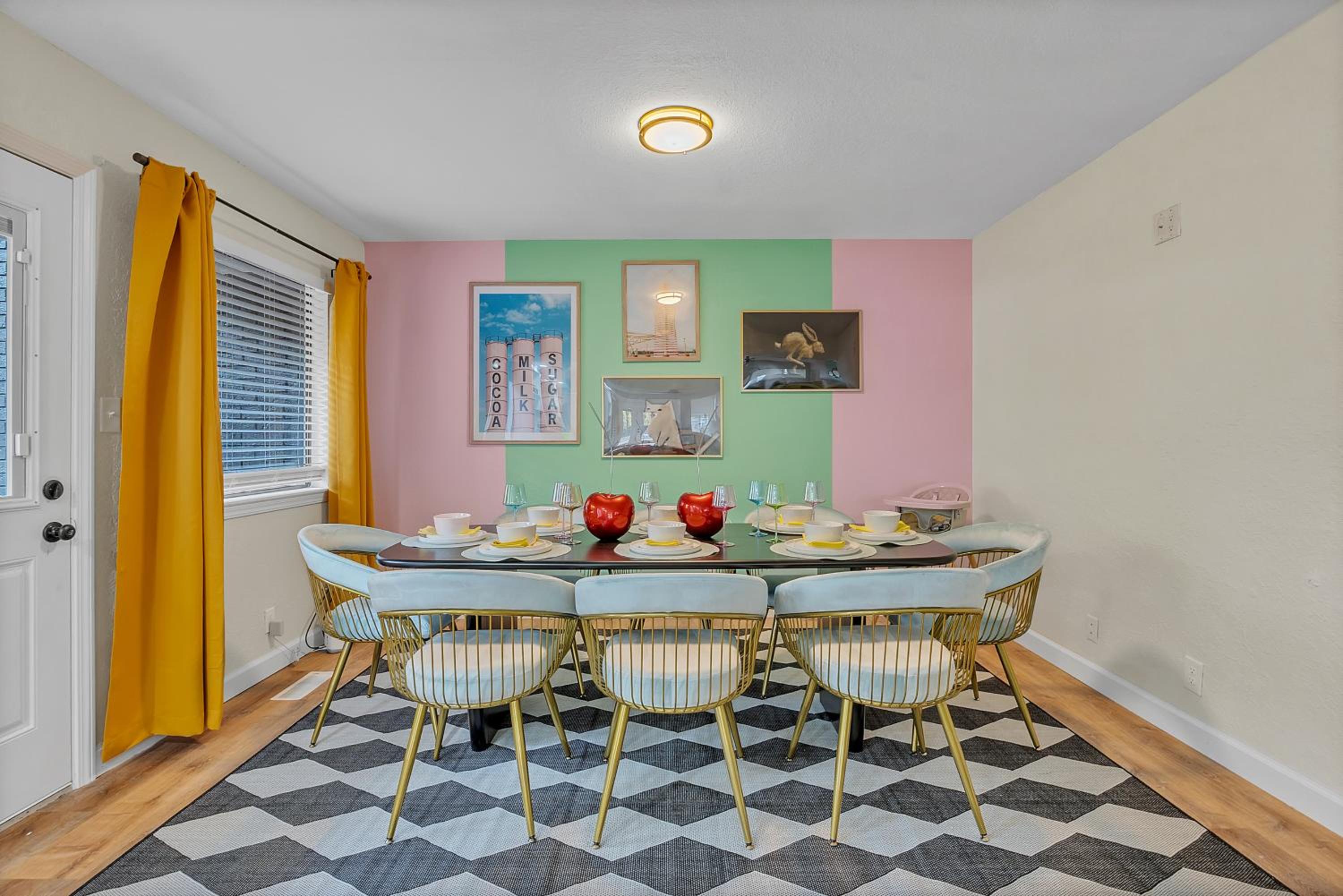 Wes Anderson-Theme 5BD - Movie Theater & PingPong view 5