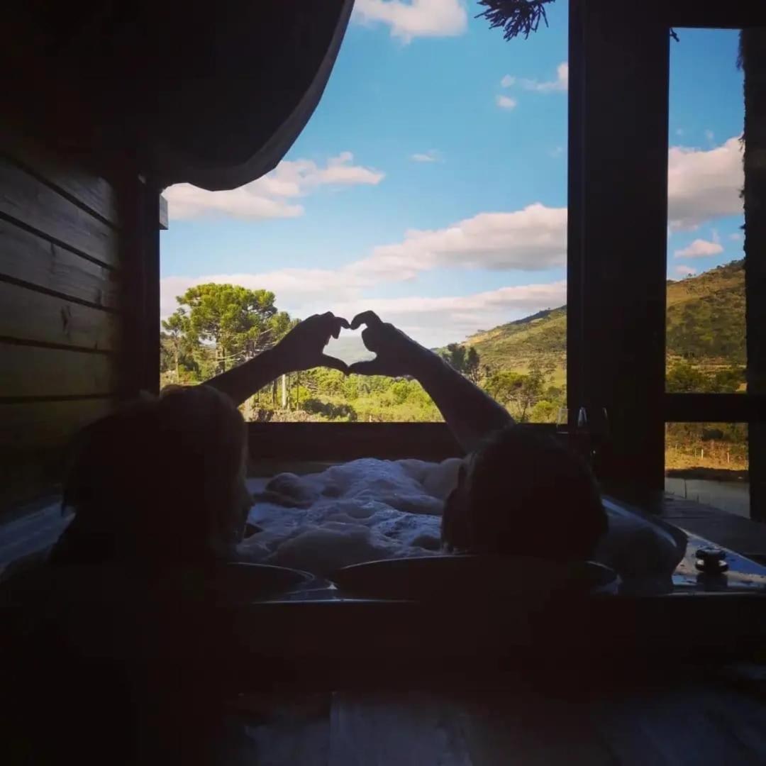 Refugio Brognoli - Chalé com Banheira de Hidromassagem