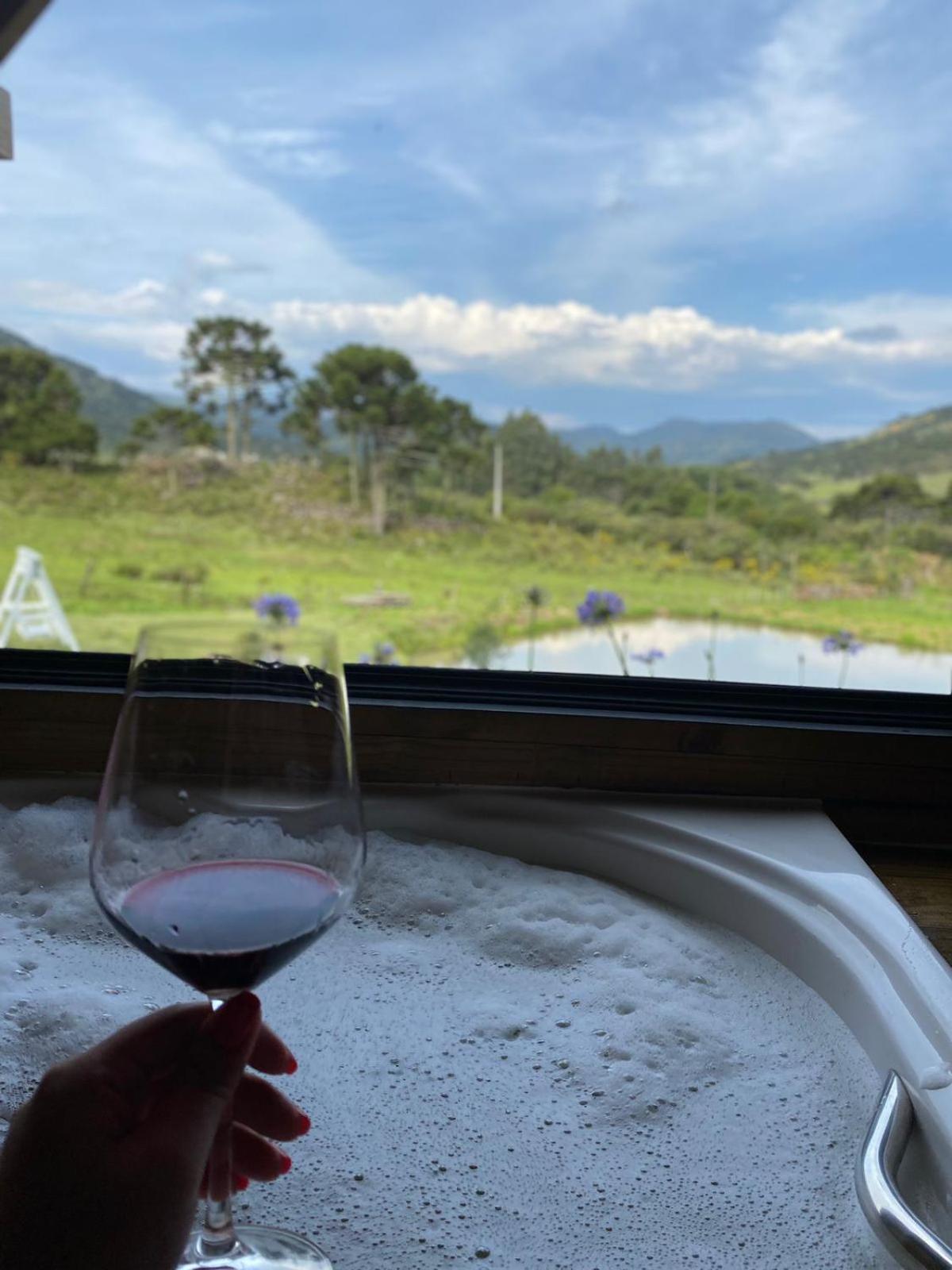 Refugio Brognoli - Chalé com Banheira de Hidromassagem