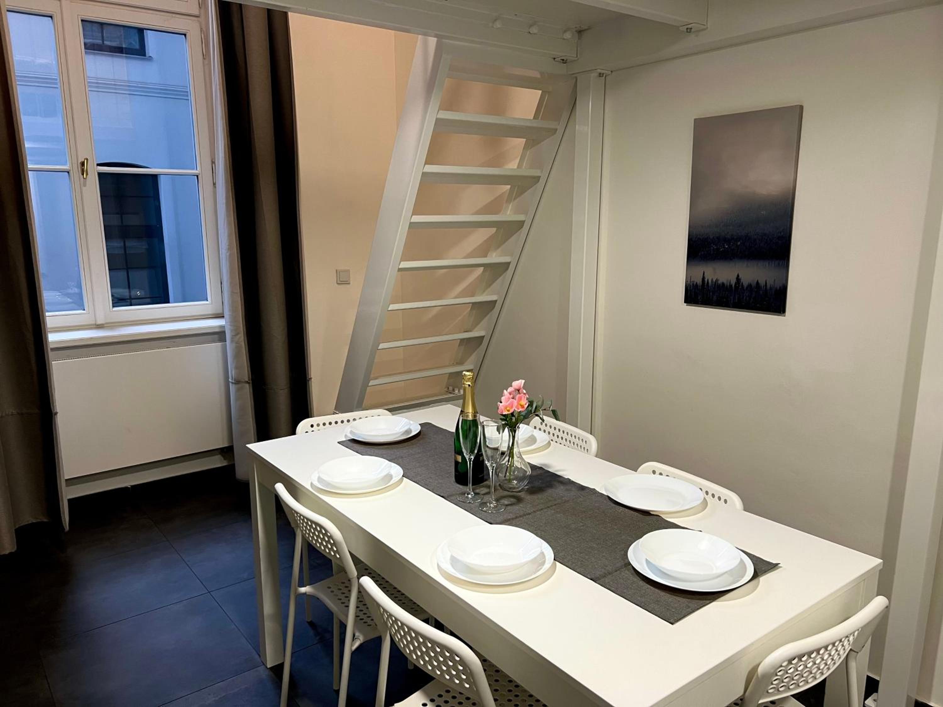 Opletalova Residence 1min from Wenceslas Square