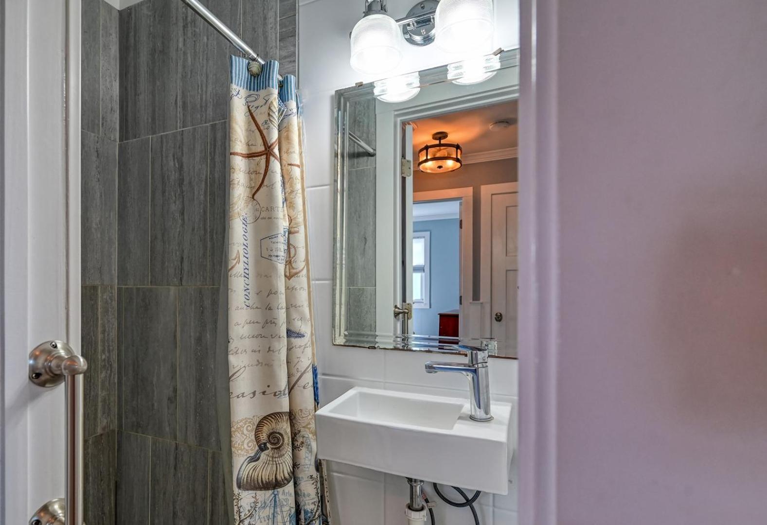 Photo 33
