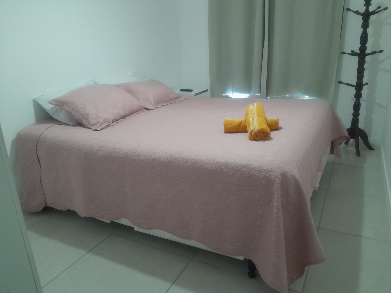 Condomínio Porto Smeralda - Guarajuba - apto 2 quartos - suítes