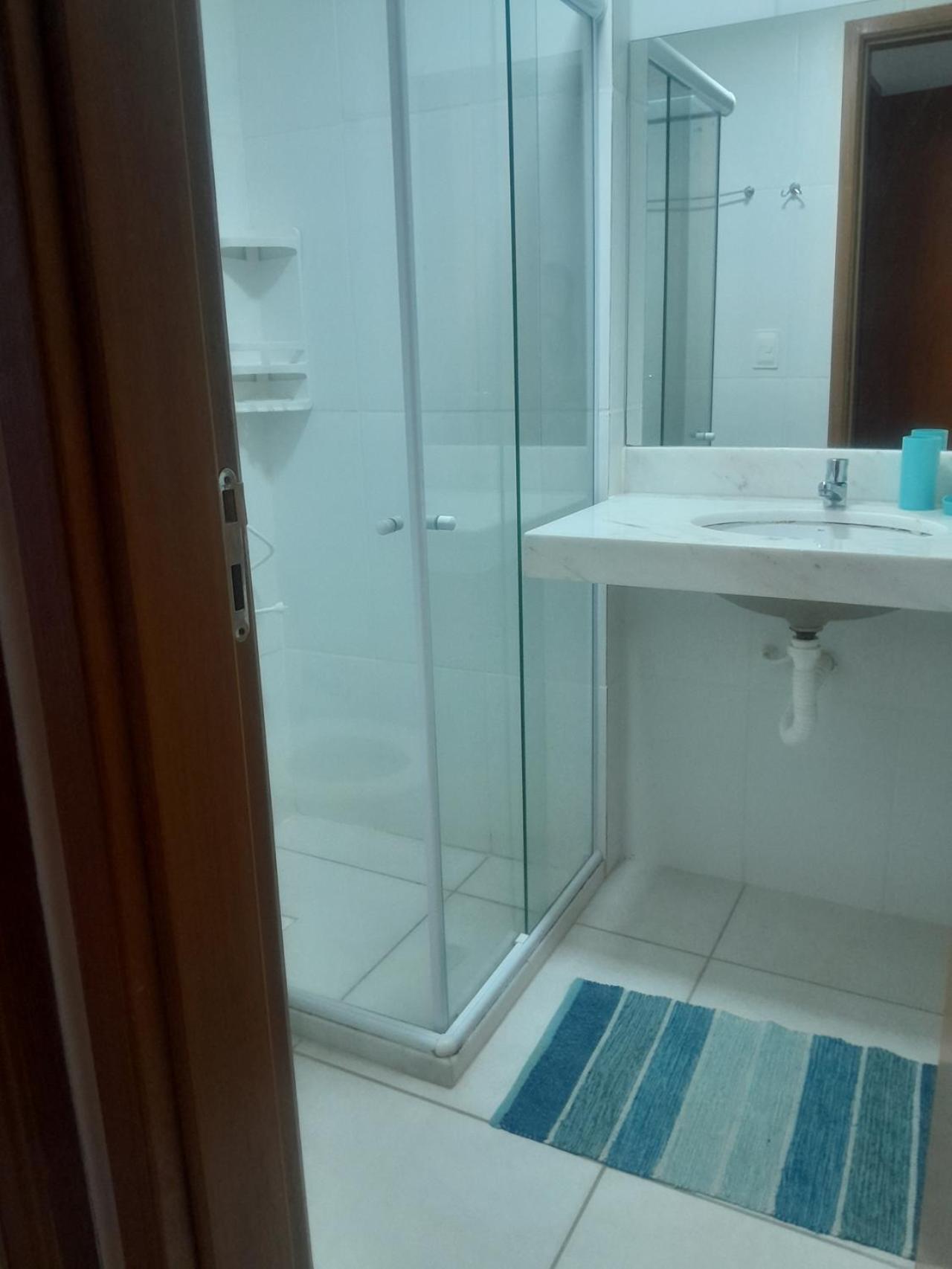 Condomínio Porto Smeralda - Guarajuba - apto 2 quartos - suítes