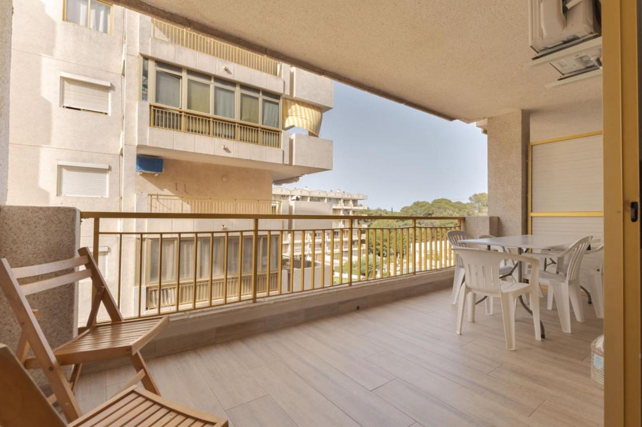 Salou Chill Cozy Warm Pool Port Aventura