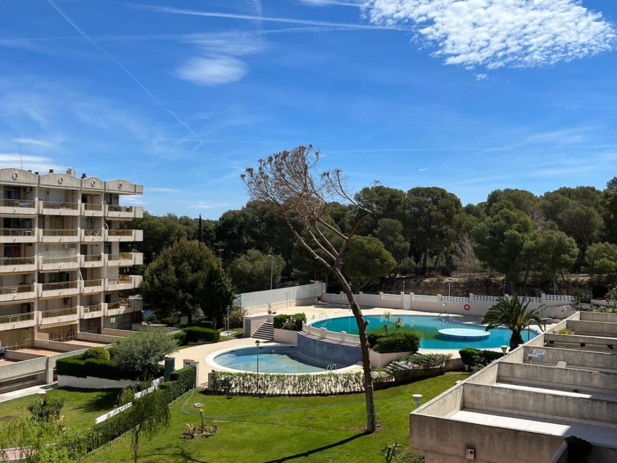 Salou Chill Cozy Warm Pool Port Aventura