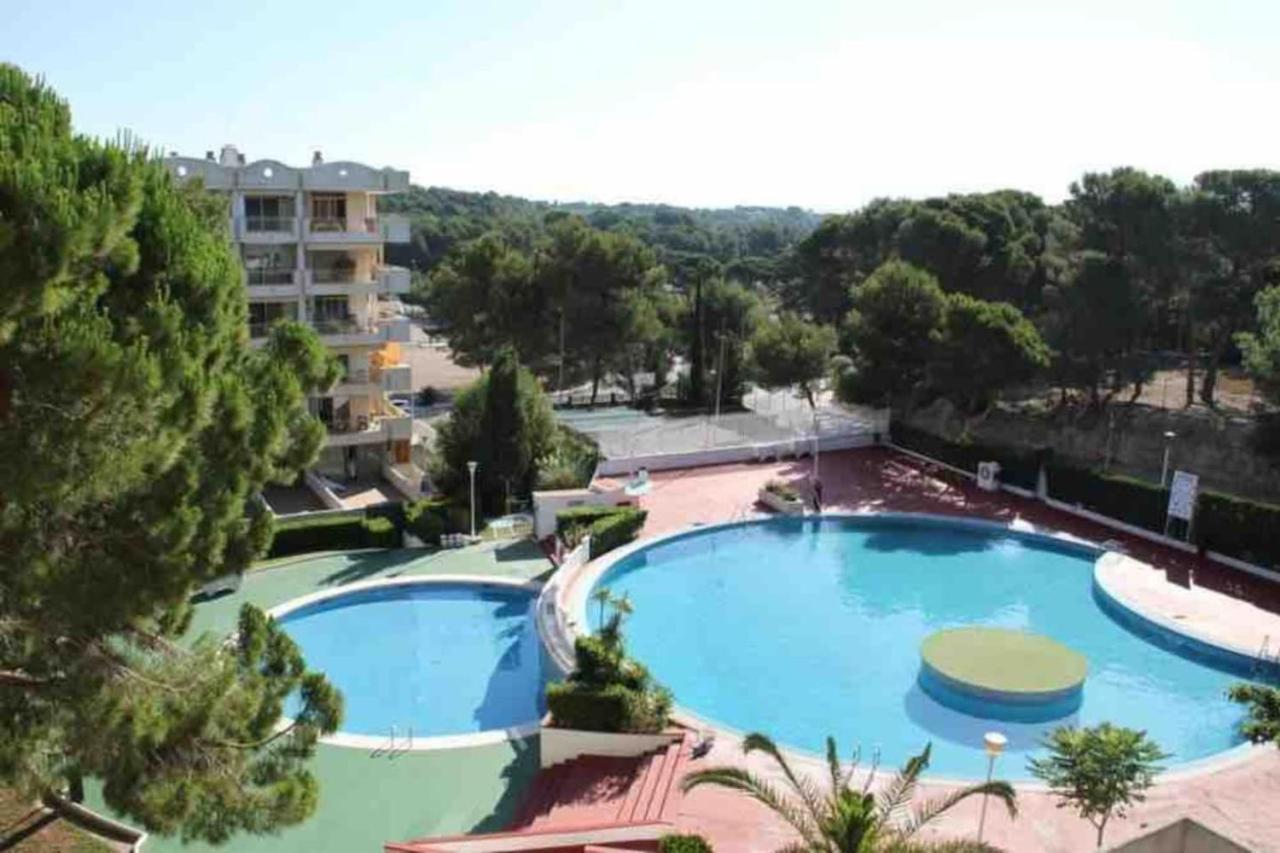 Salou Chill Cozy Warm Pool Port Aventura