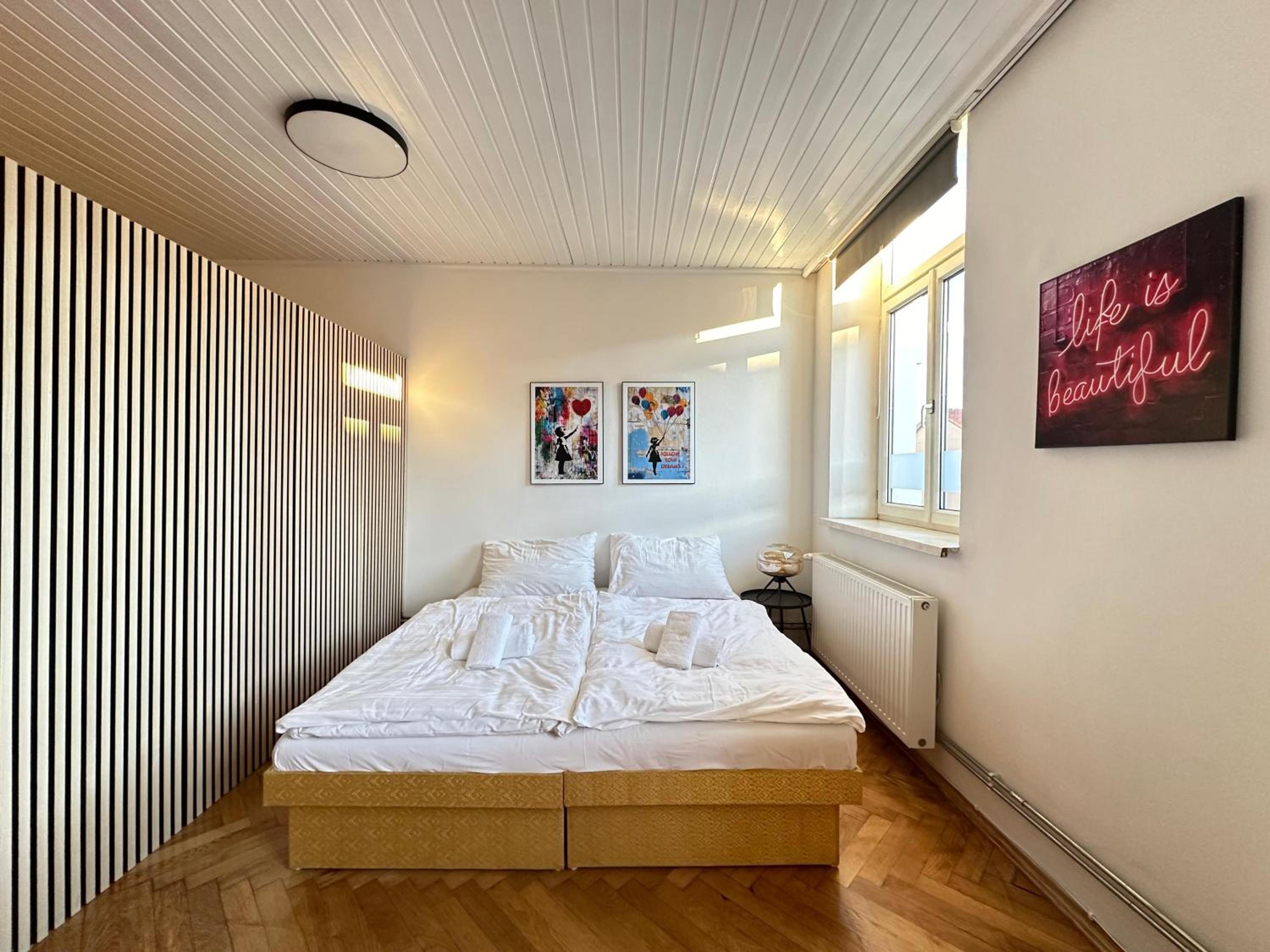 BaMo Studio - city living classic