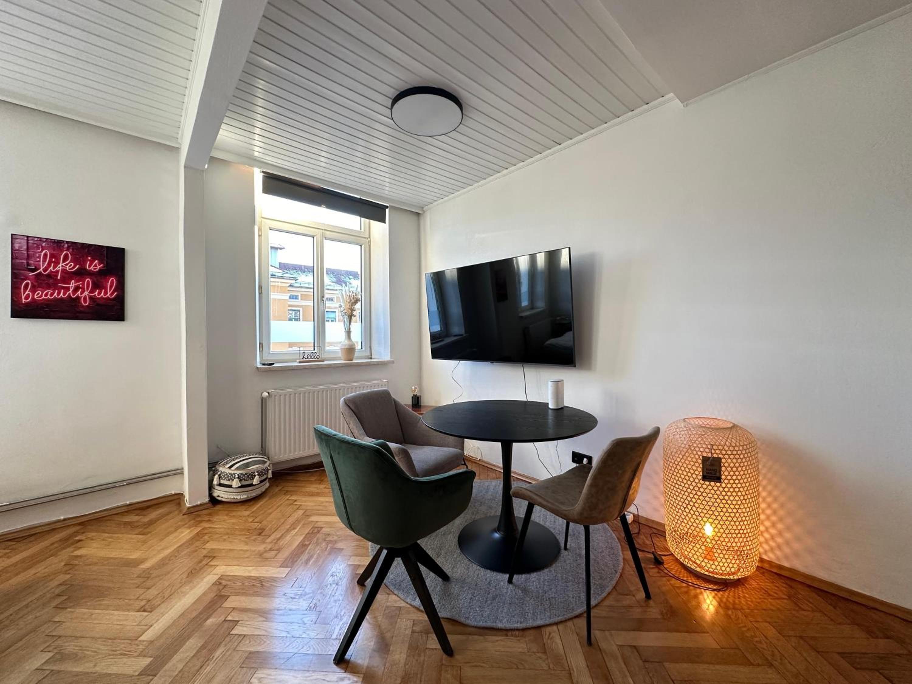 BaMo Studio - city living classic