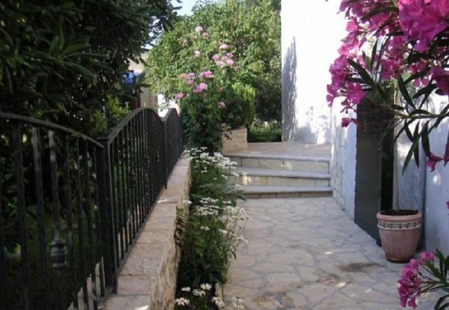Photo 27