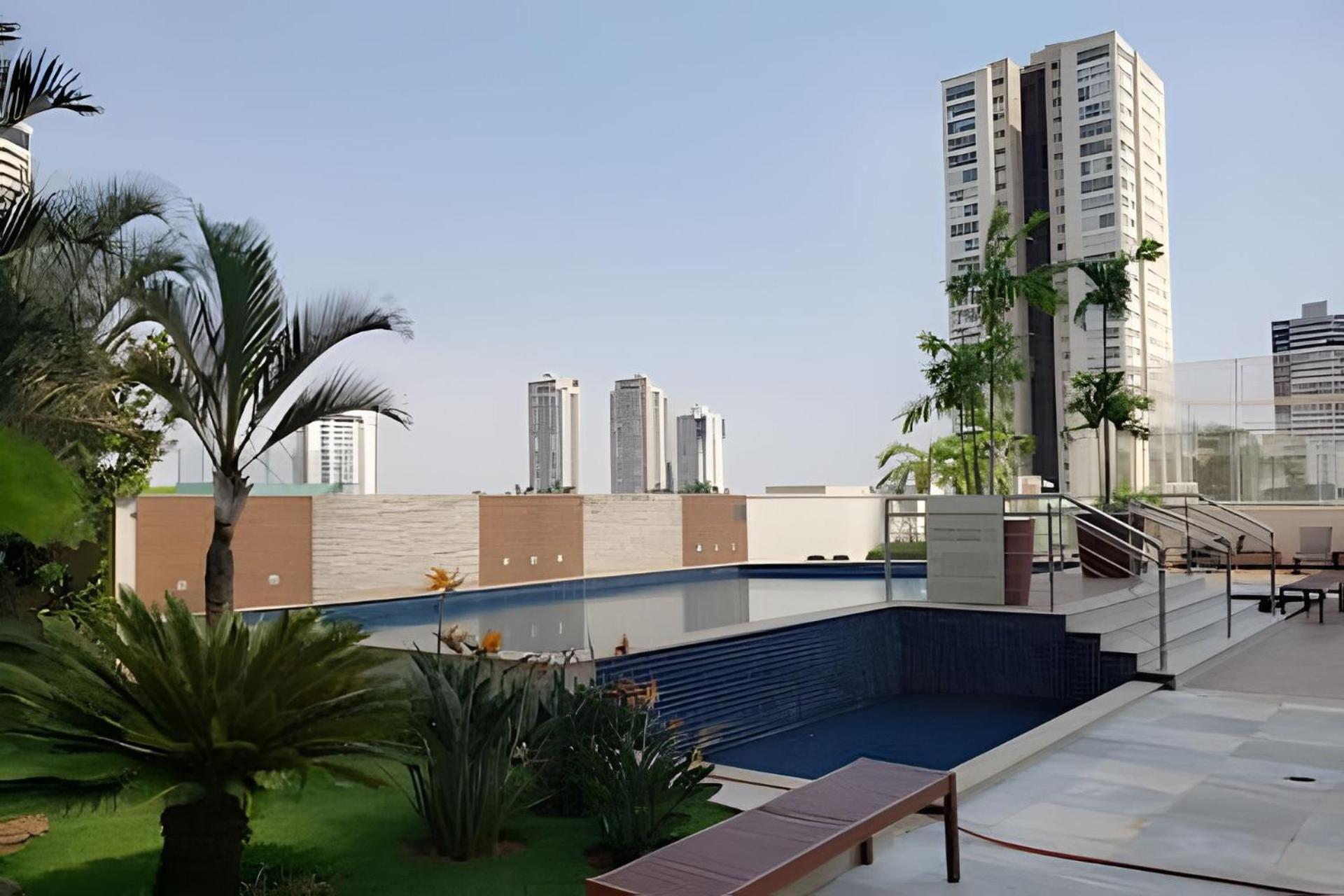 Flats luxuosos com jacuzzi privativa no Vaca Brava