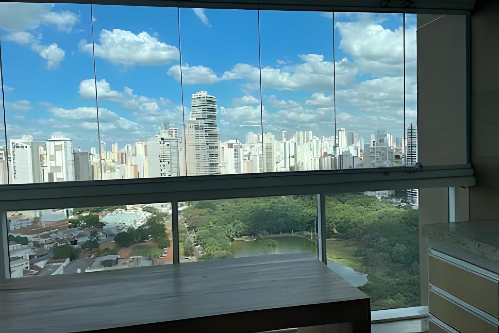 Flats luxuosos com jacuzzi privativa no Vaca Brava