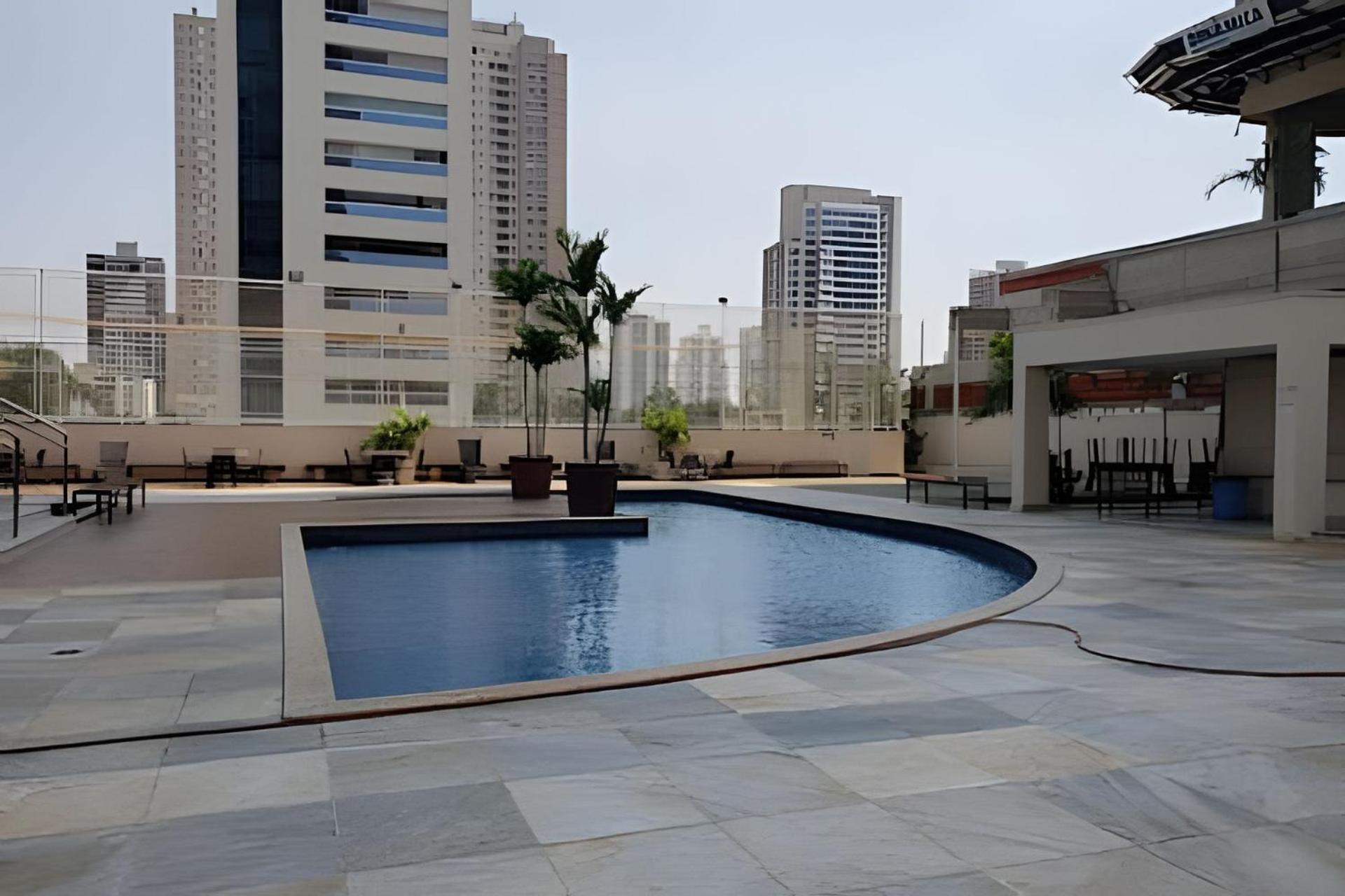 Flats luxuosos com jacuzzi privativa no Vaca Brava