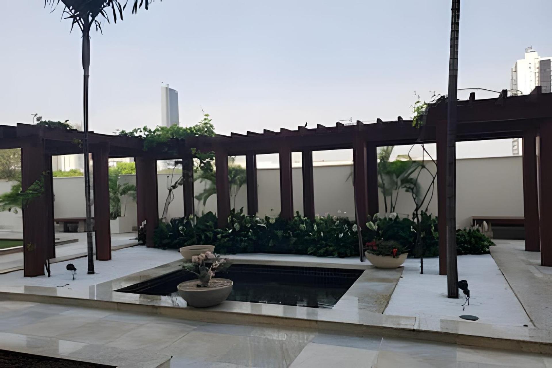 Flats luxuosos com jacuzzi privativa no Vaca Brava