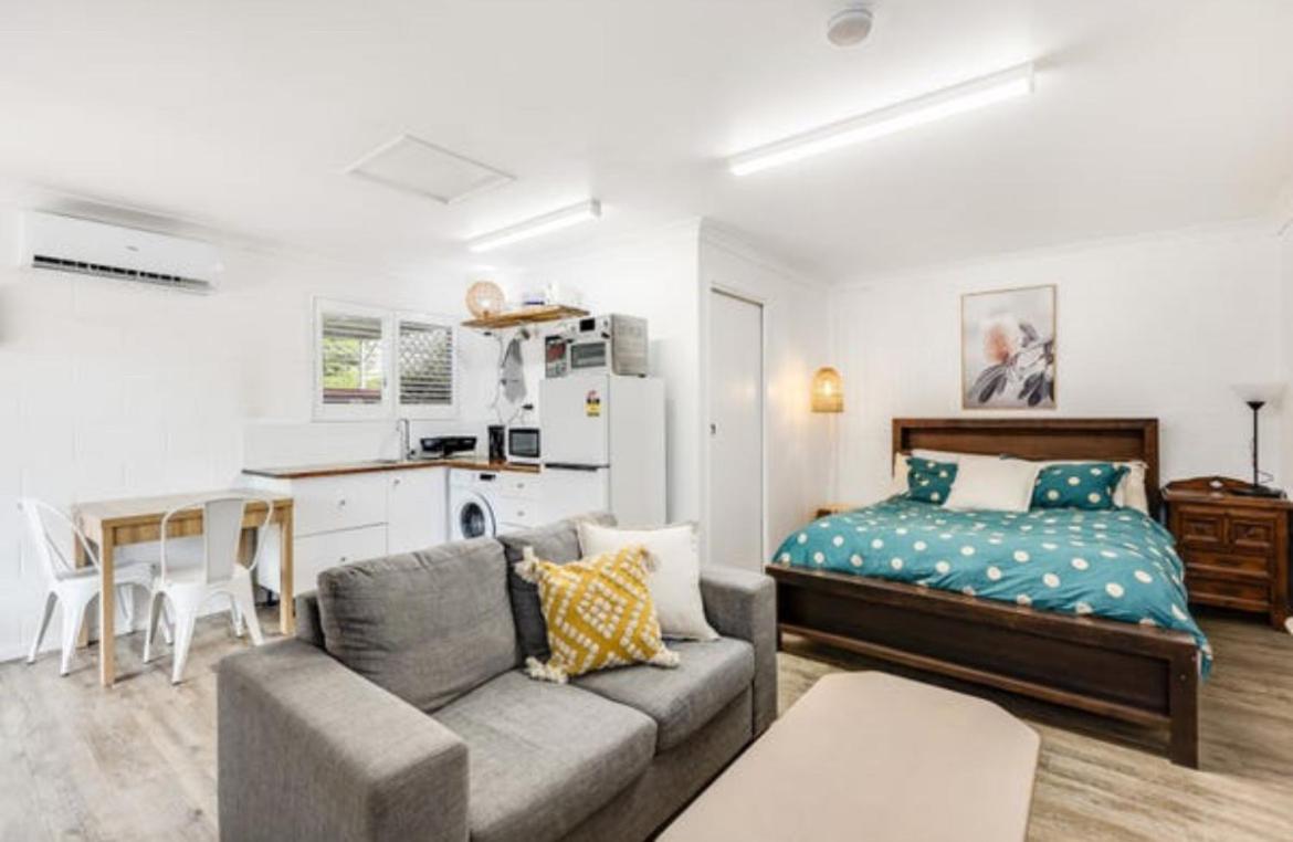 Studio Apartment in East Toowoomba view 2