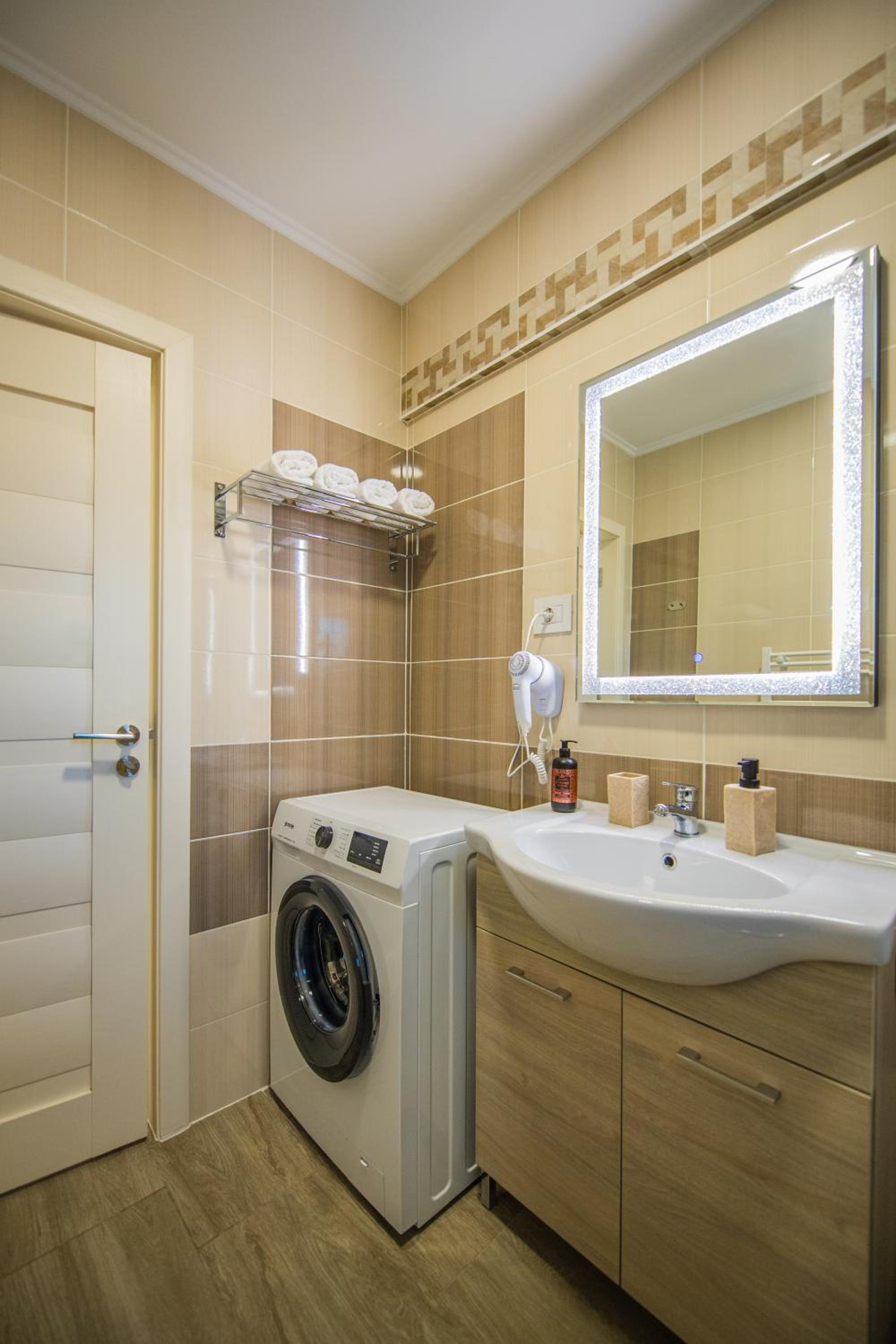 Alvera Apartament