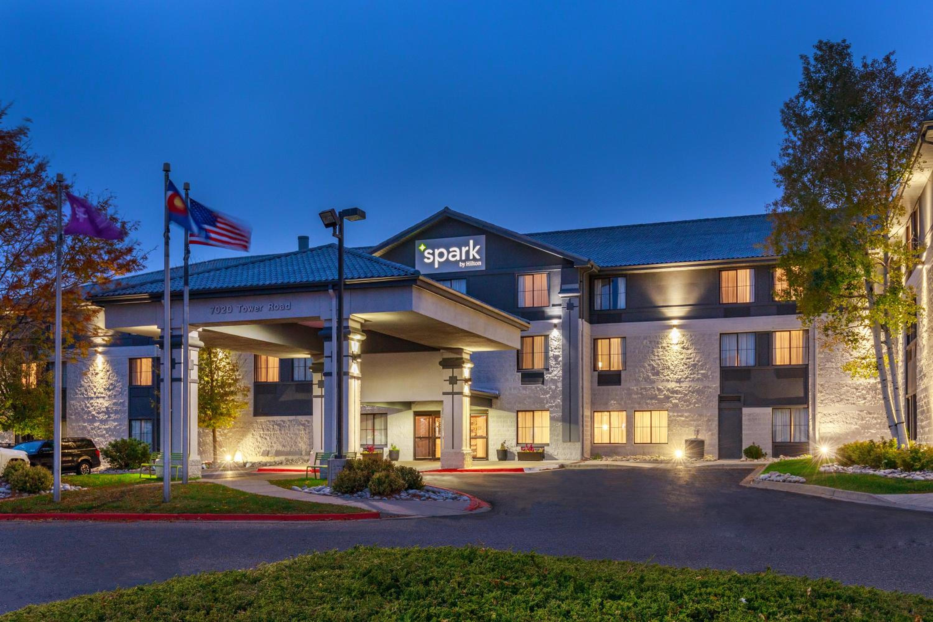 Hotel Spark by Hilton Denver International Airport - Image 1
