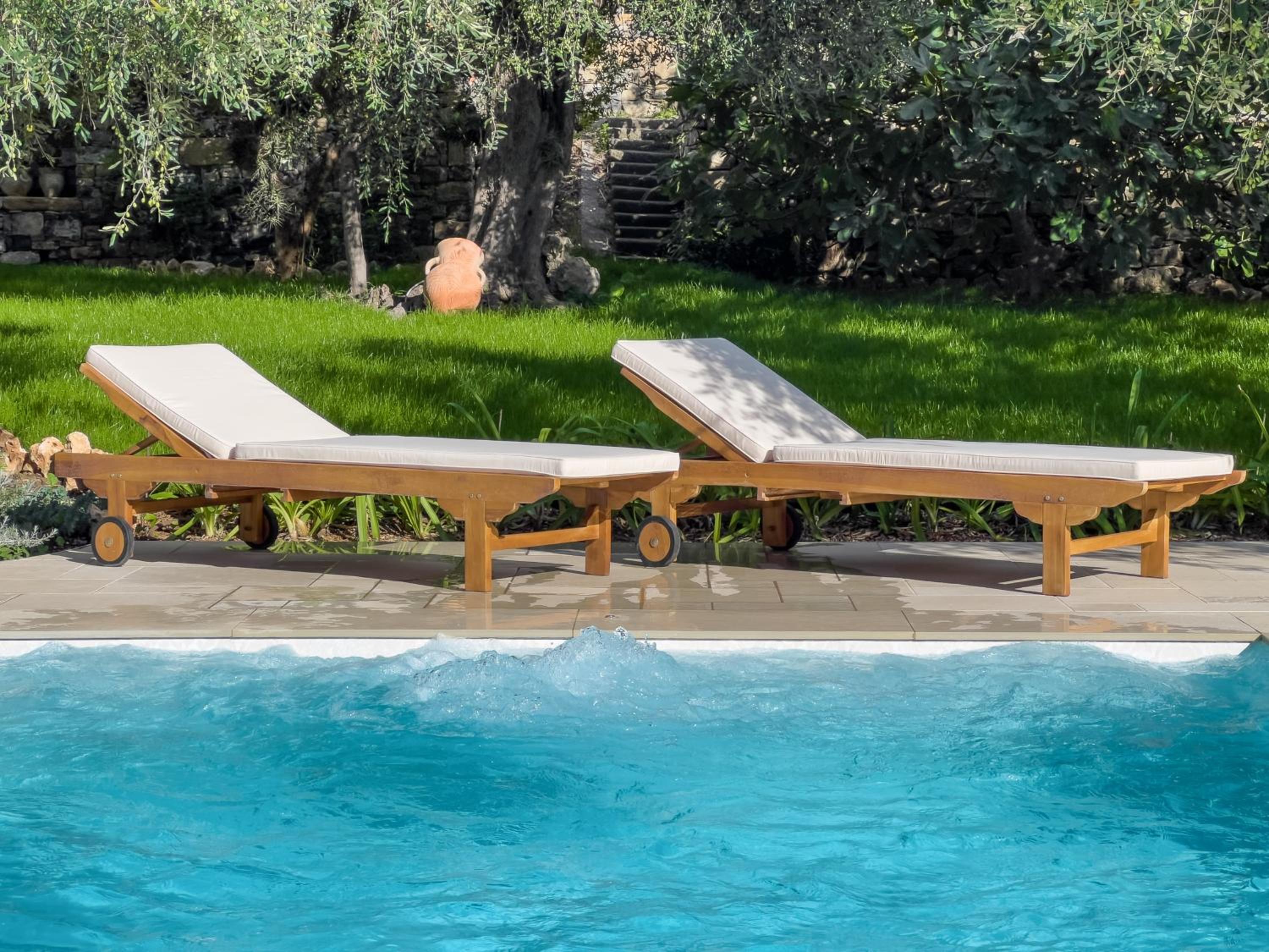 Villa Mimosa Diano Marina: exclusive use villa, garden, barbecue, 3 bedrooms and 3 bathrooms view 3