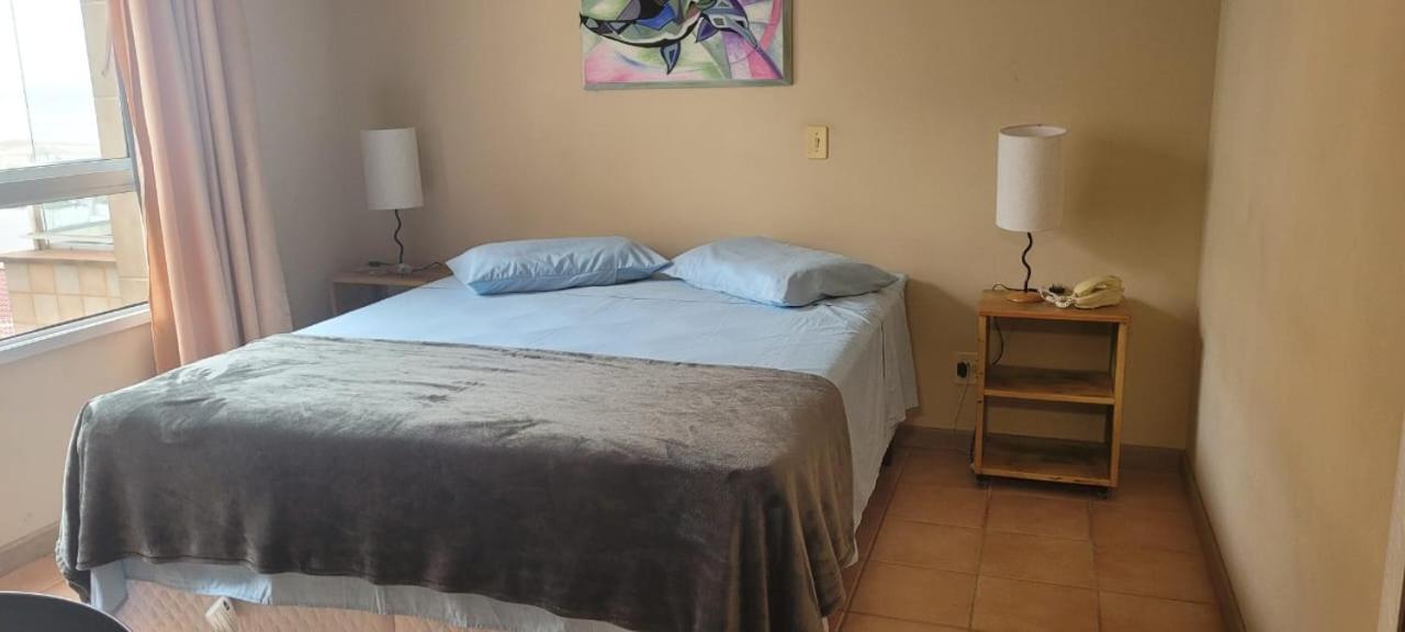 Dunas Flat 405 com vista mar, limpeza diária e roupas de cama e banho