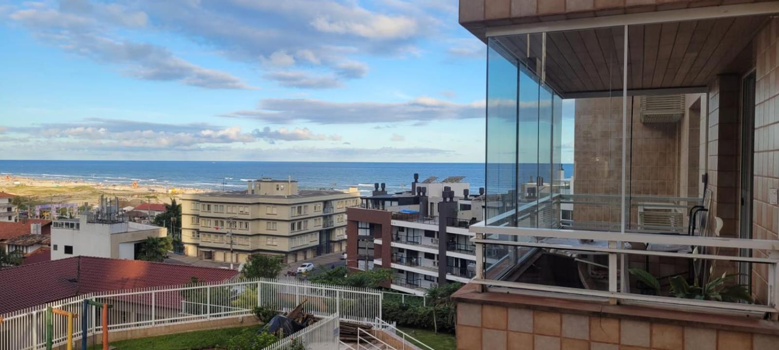 Dunas Flat 405 com vista mar, limpeza diária e roupas de cama e banho