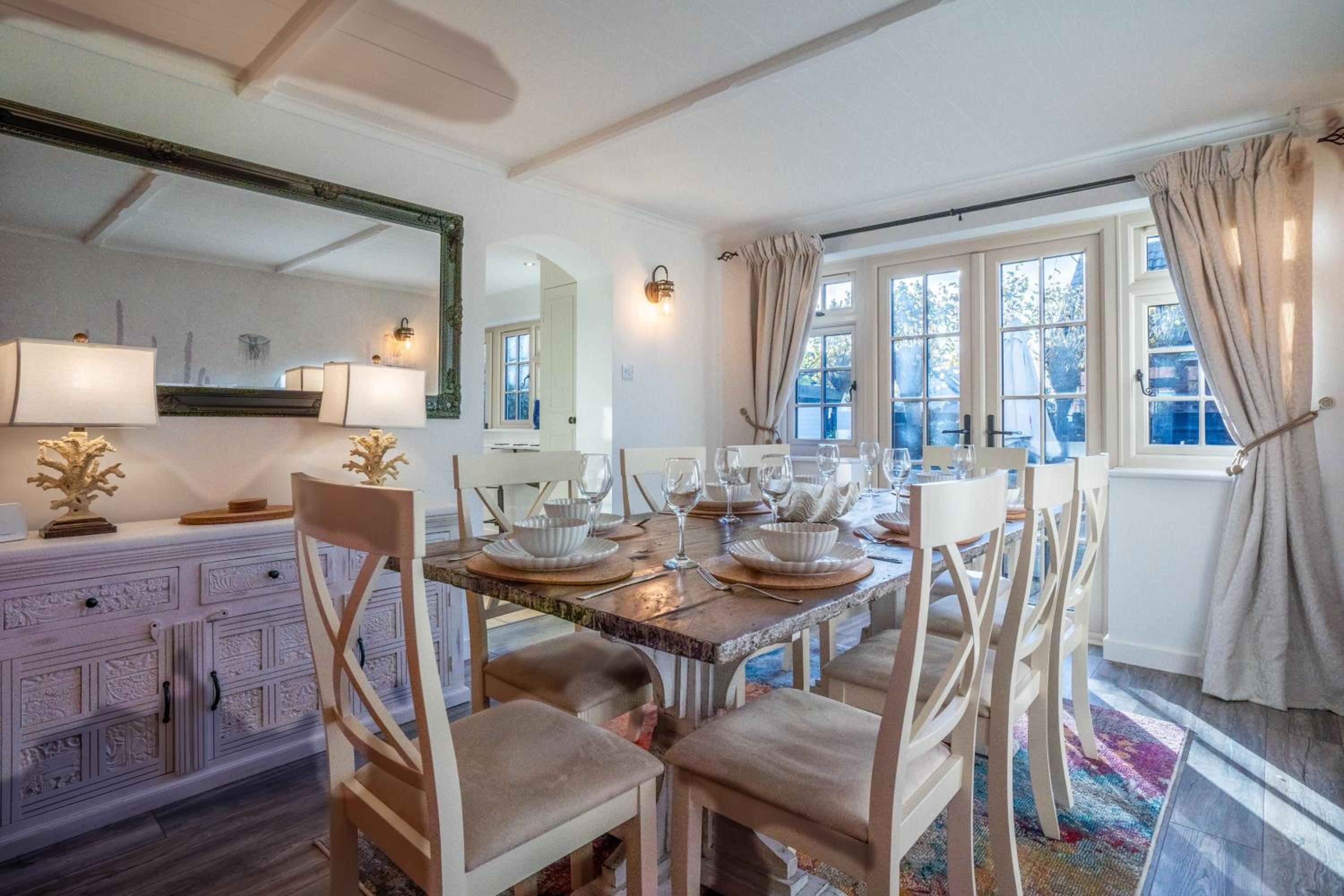 Periwinkle Cottage by Winterton Cottages