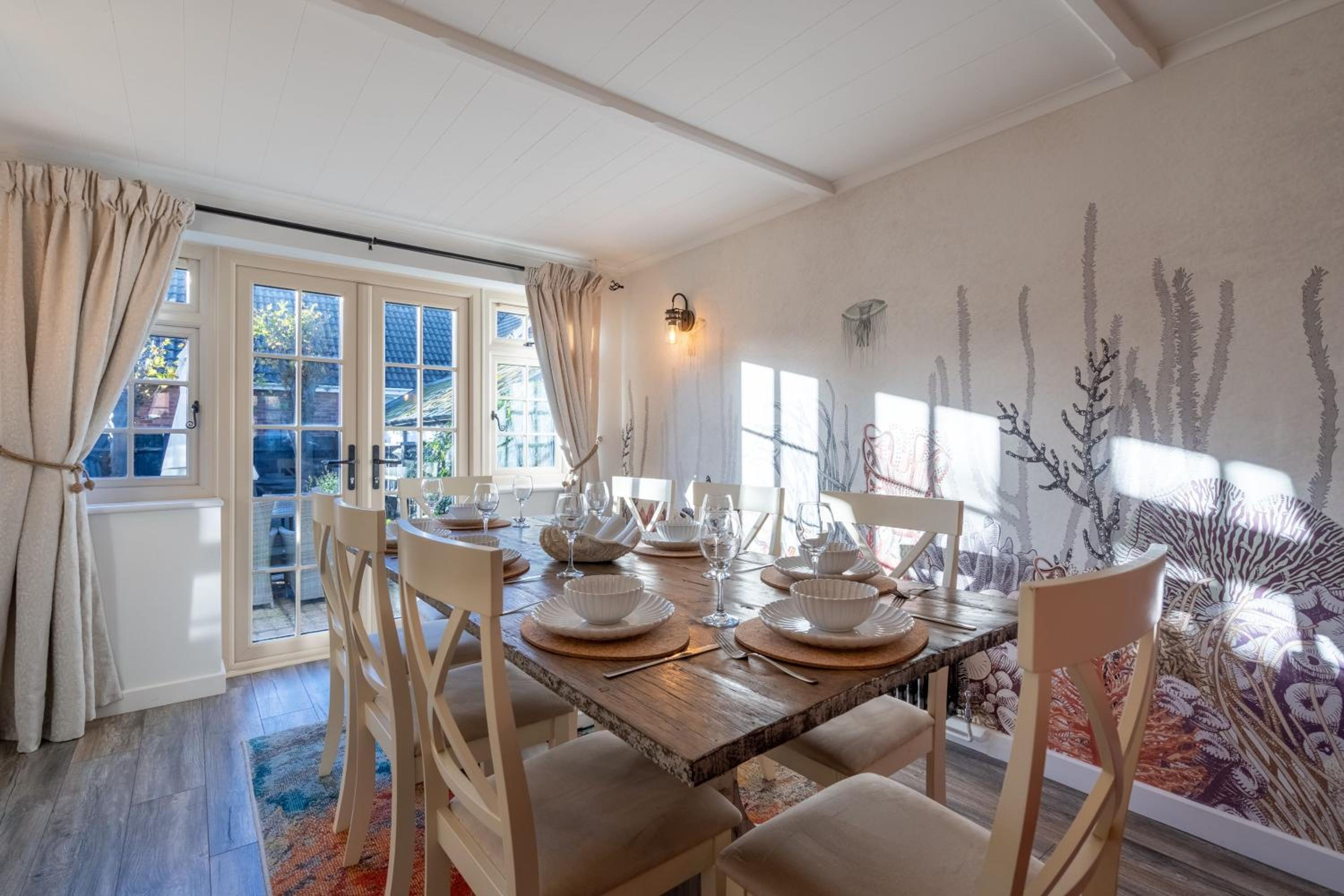 Periwinkle Cottage by Winterton Cottages