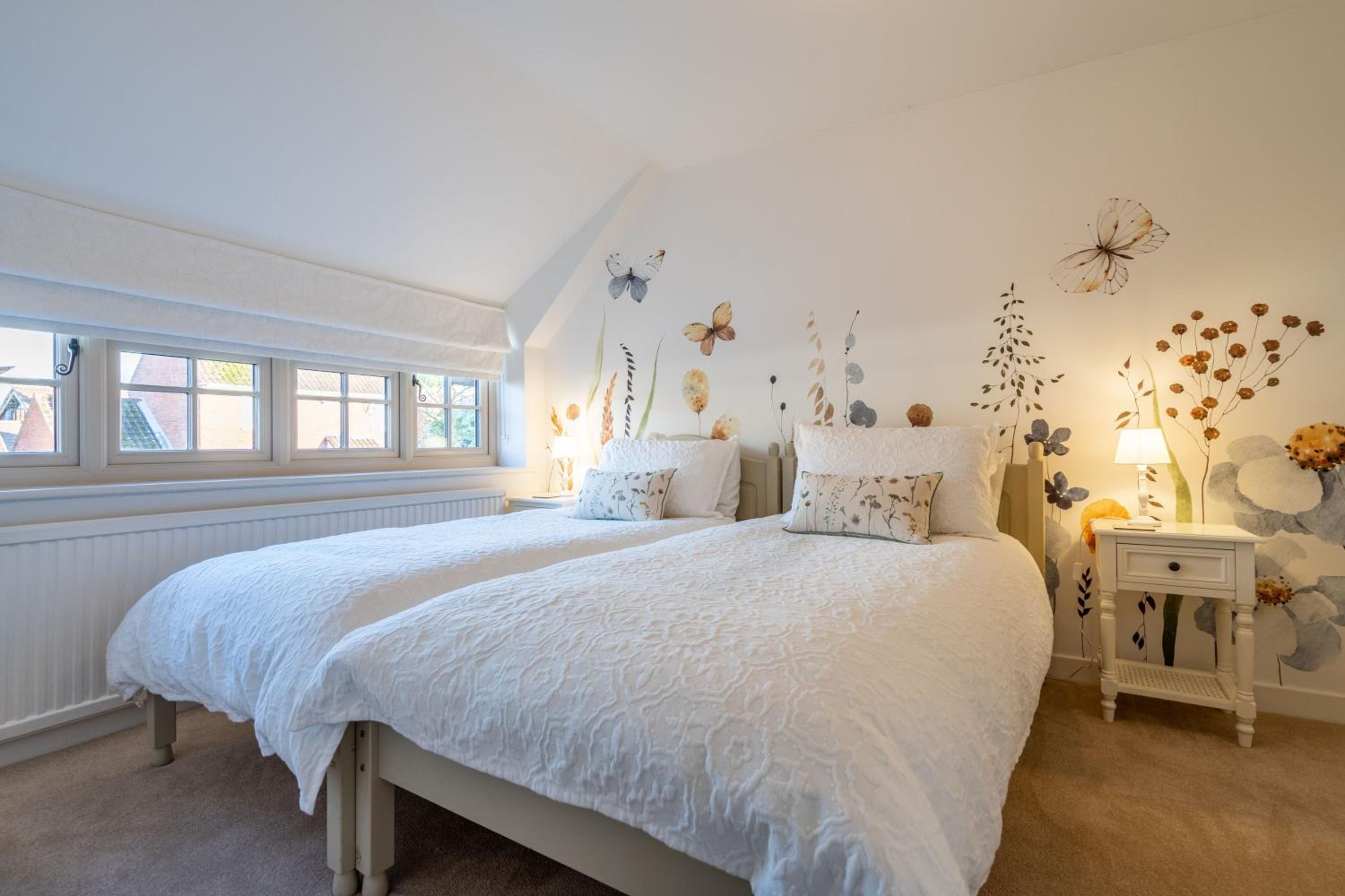 Periwinkle Cottage by Winterton Cottages