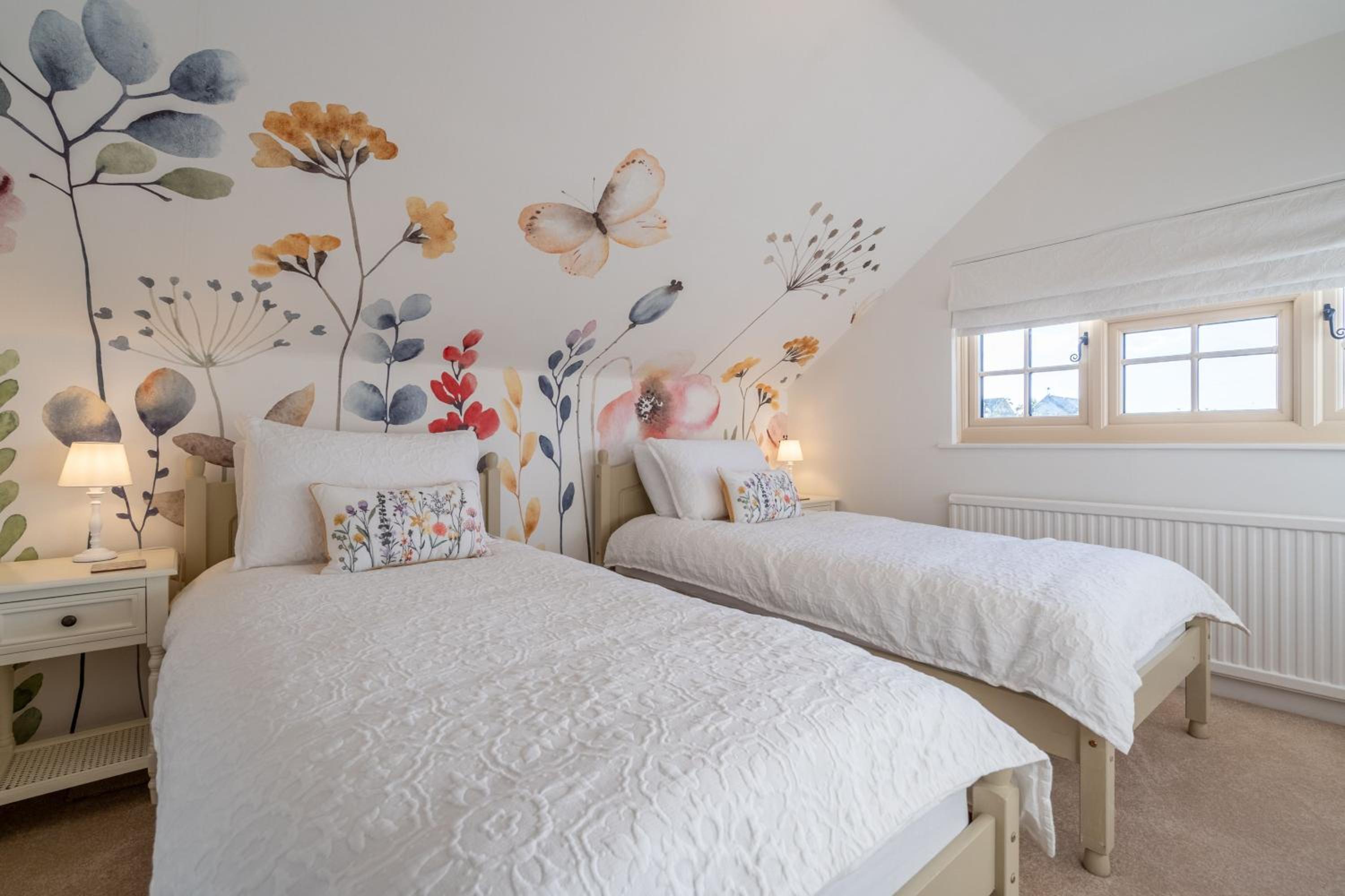 Periwinkle Cottage by Winterton Cottages