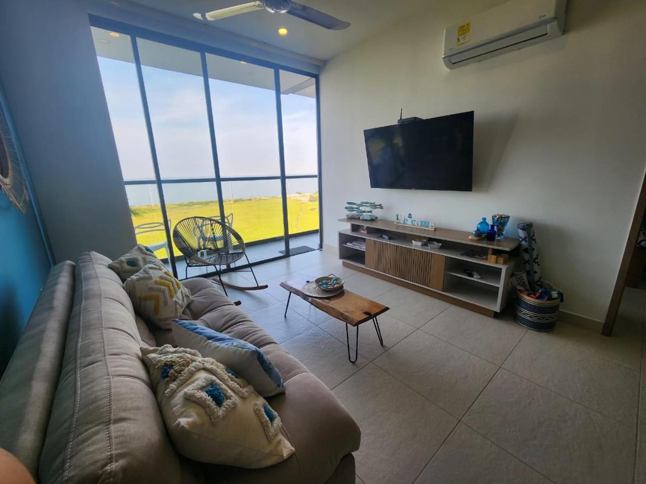 Apt with sunset & beach views