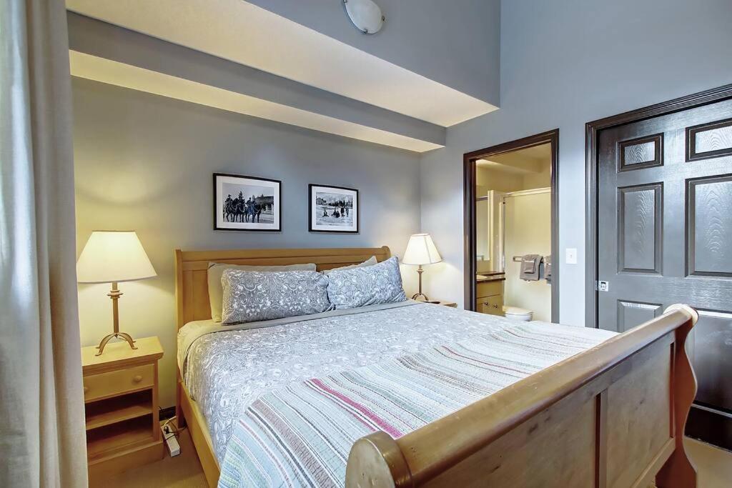 Mystic Springs Chalets - pool, hot tub, AC