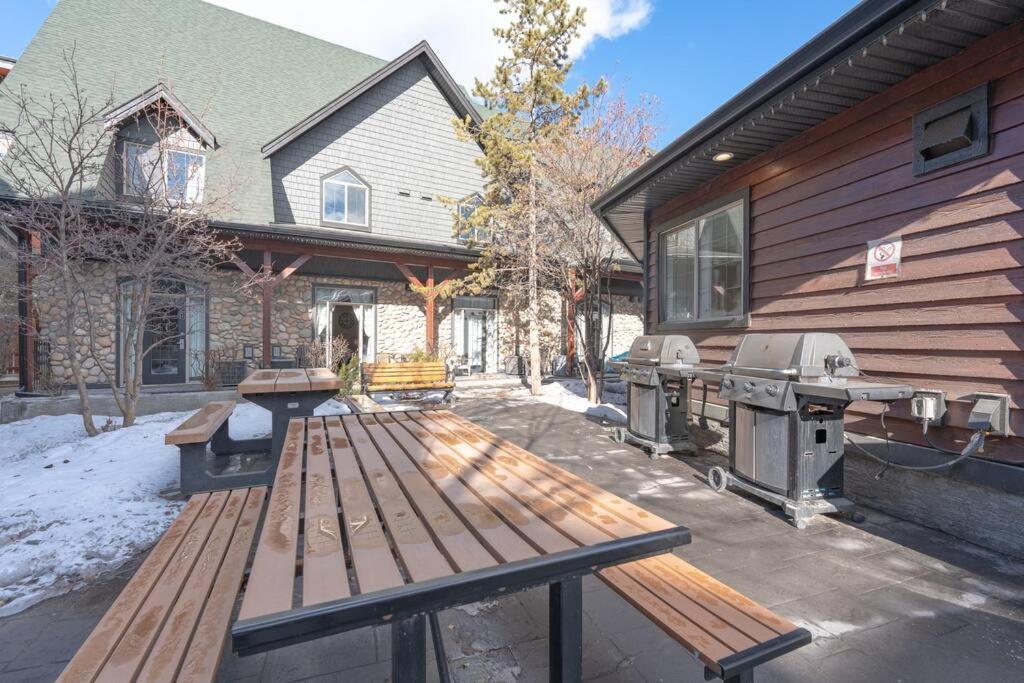 Mystic Springs Chalets - pool, hot tub, AC