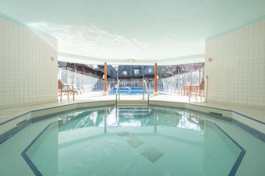Mystic Springs Chalets - pool, hot tub, AC