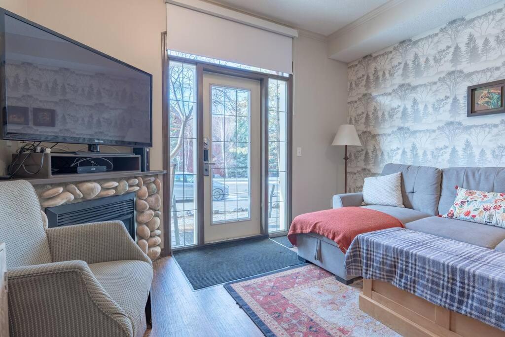 Mystic Springs Chalets - pool, hot tub, AC