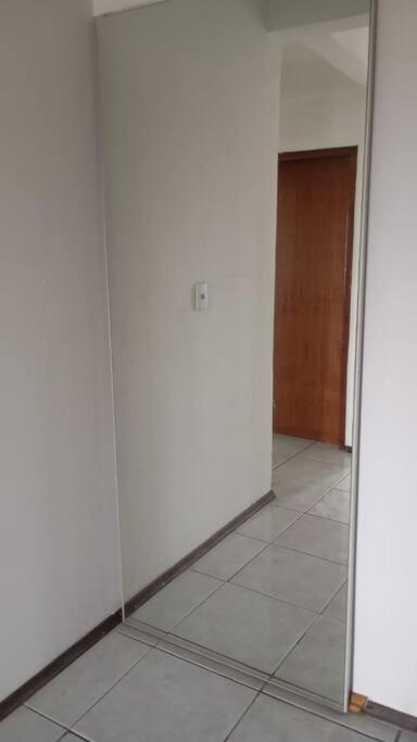 Casa pé na área