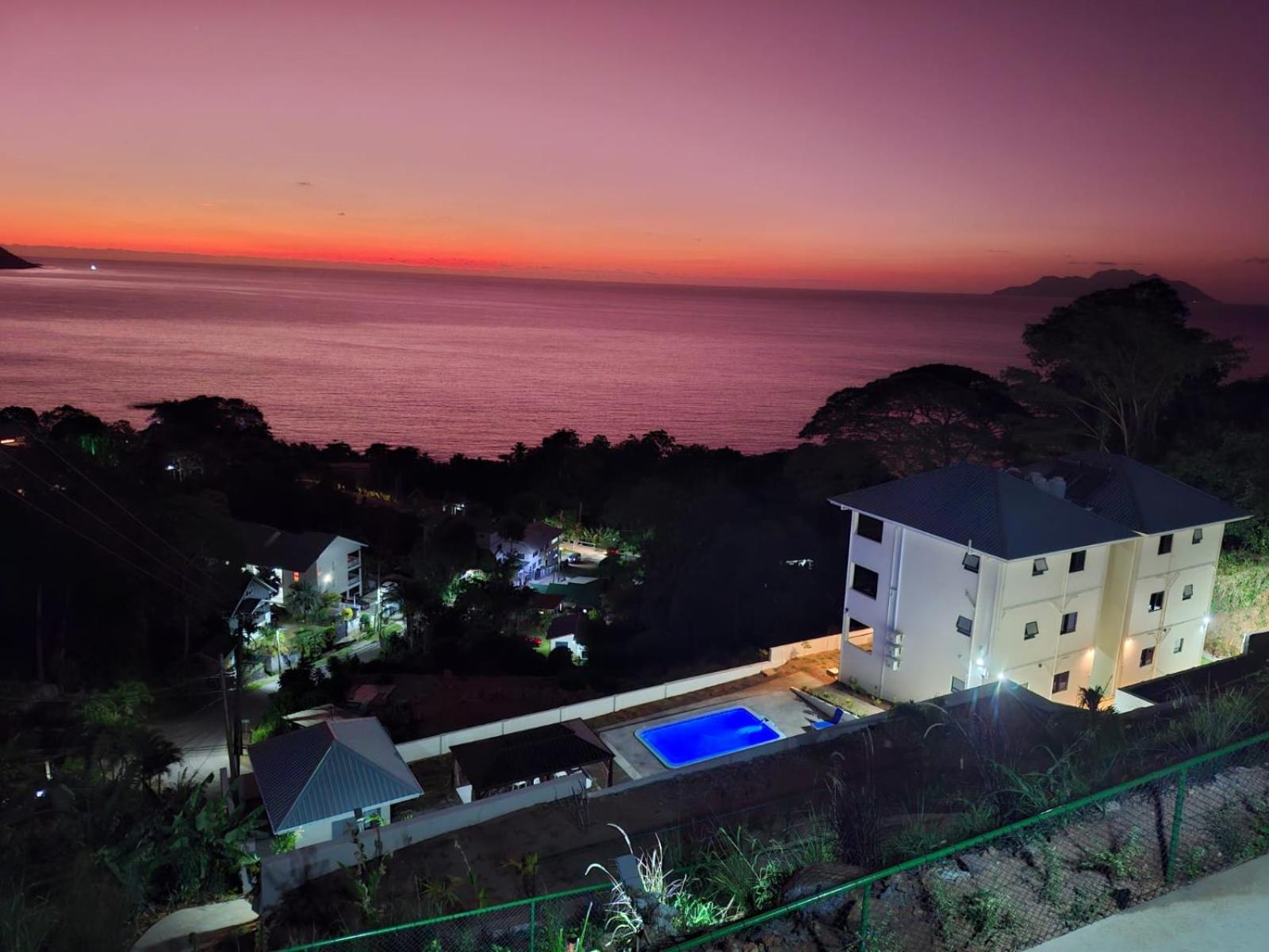 Tropical Secrets Holiday Apartments photo 1