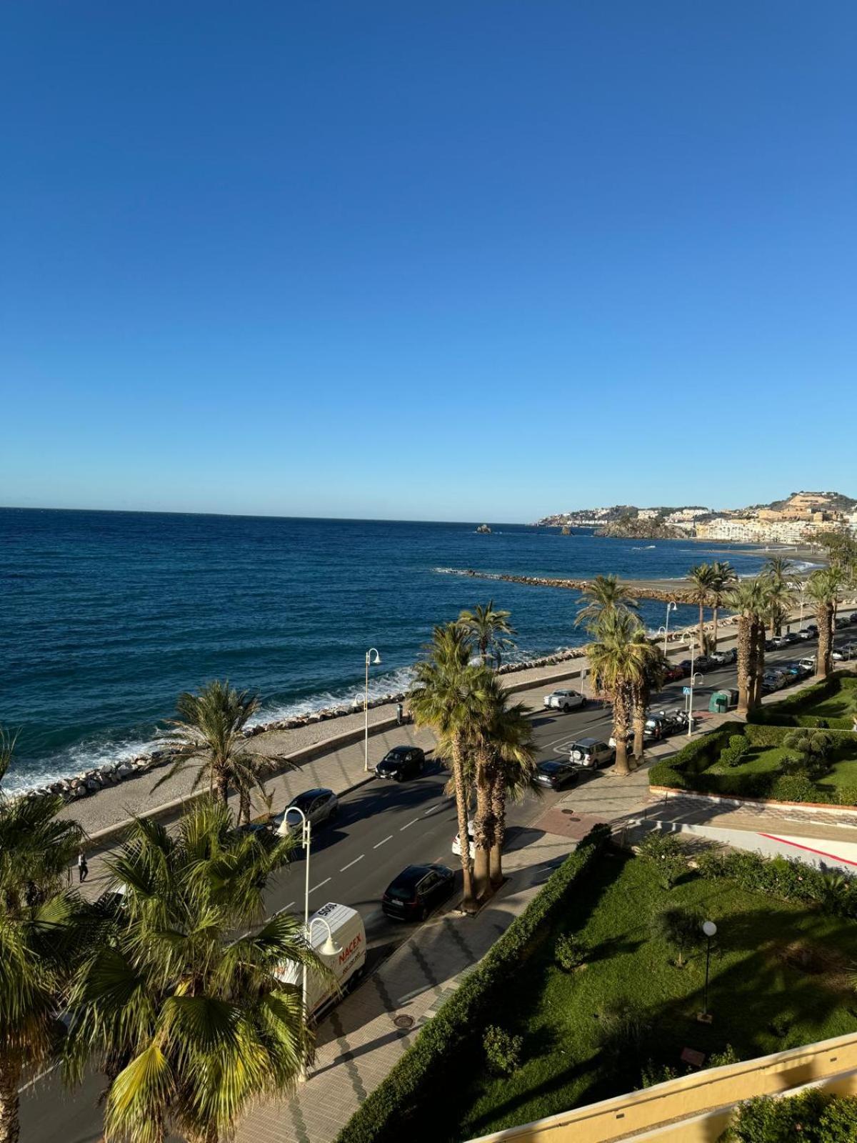 Velilla Parking Free
