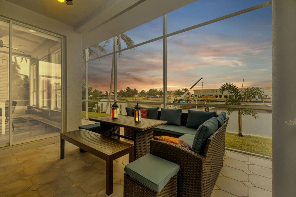Endless Sunset 3BR Oceanside Stay view 2
