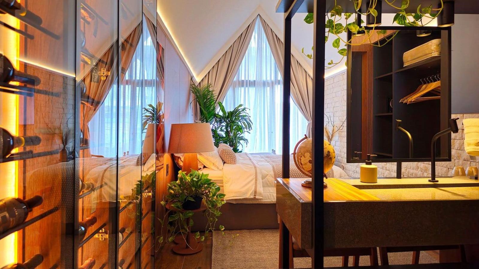 Urban Cabin One - Luxury Cabins