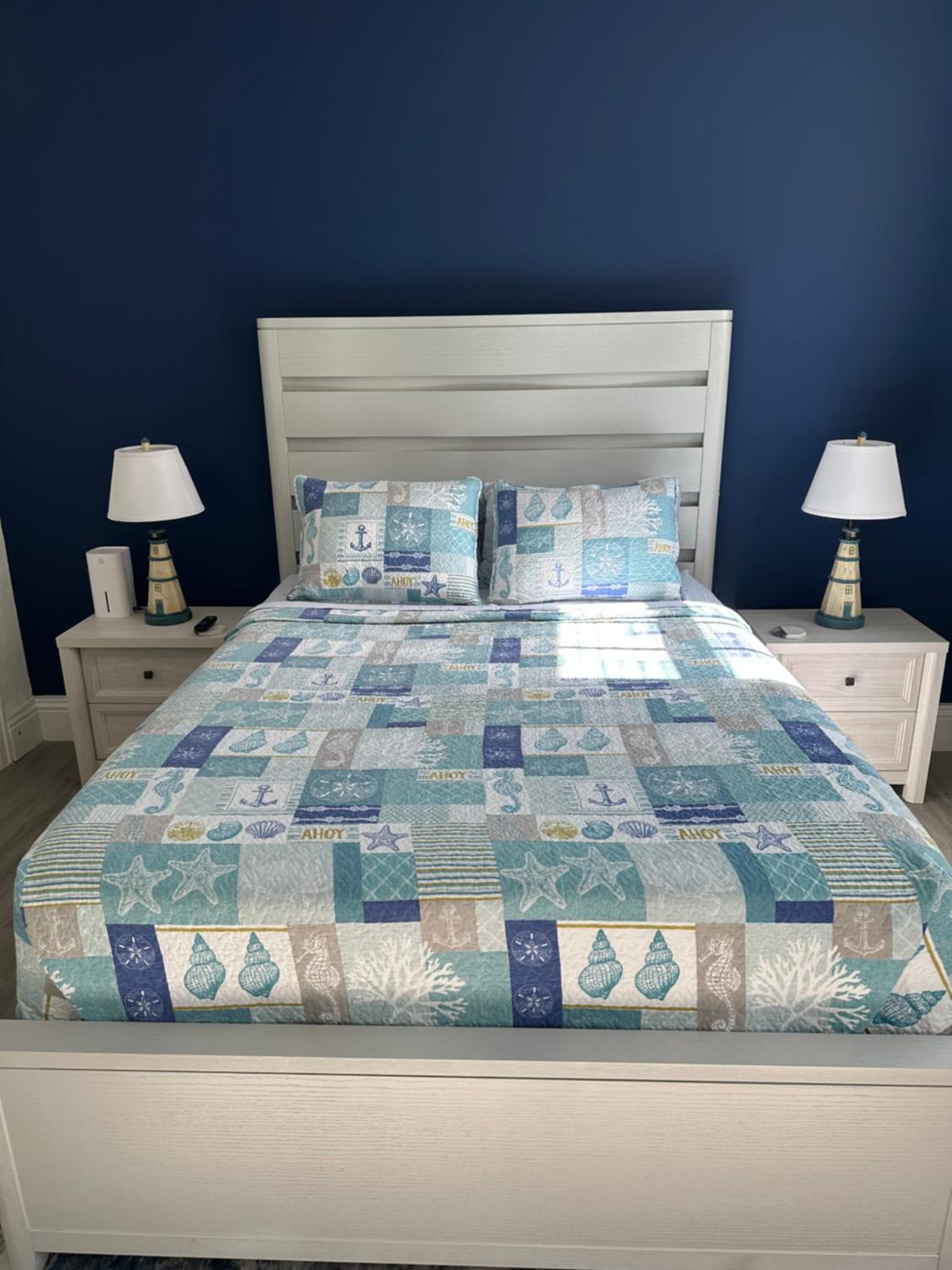 Cozy Studio in the Heart of the Palm Beach Island view 2