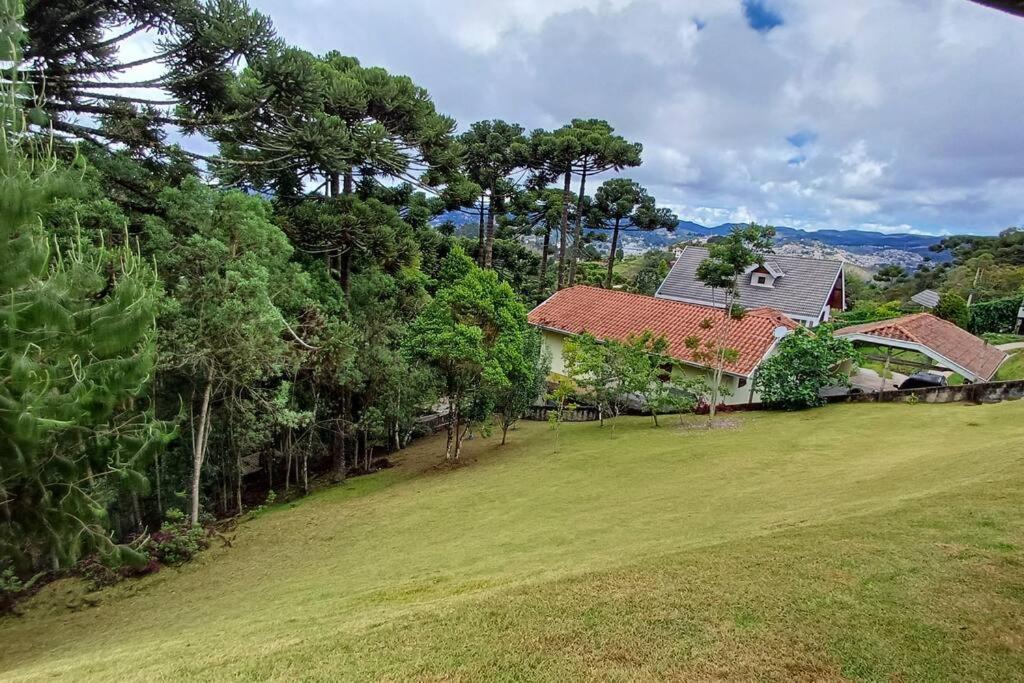 Linda Casa em Campos do Jordão
