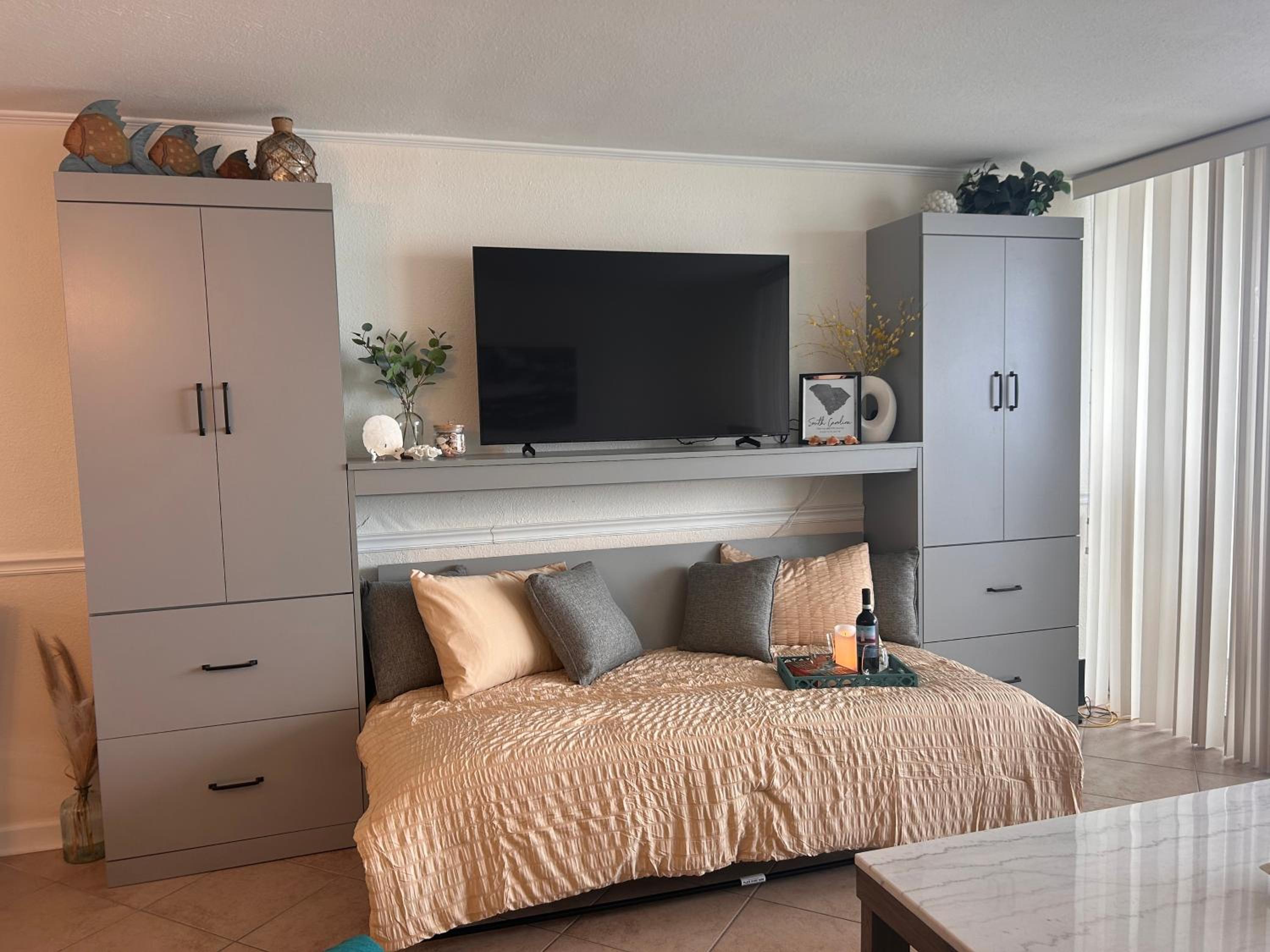 LUXURIOUS Oceanfront Condo, 1 bedroom-2 bath, Sleeps 4, indoor and outdoor pools, Waters Edge-Garden City-Murrells Inlet SC -NO PETS view 2