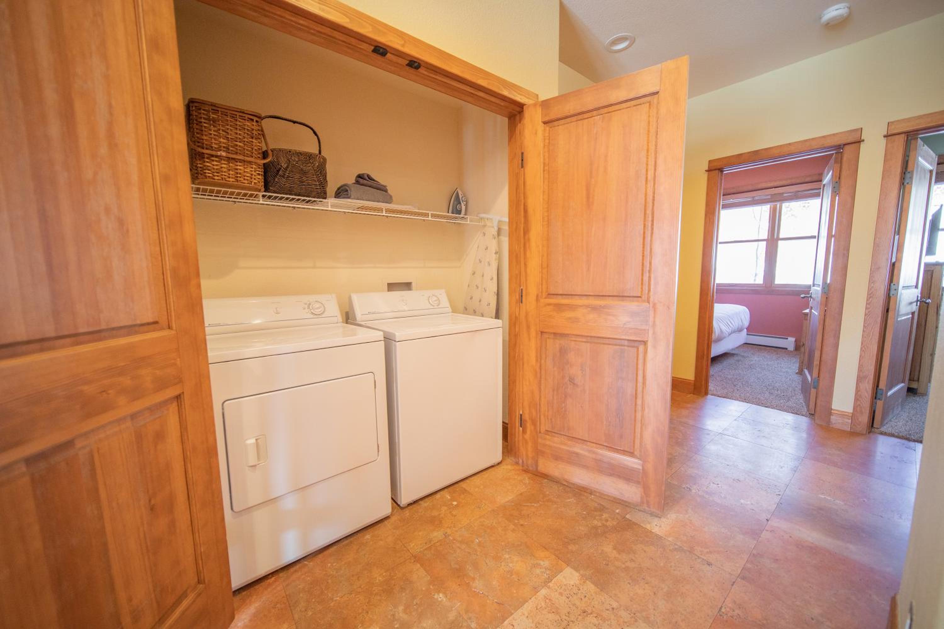 Antlers Gulch 303 by SummitCove Lodging