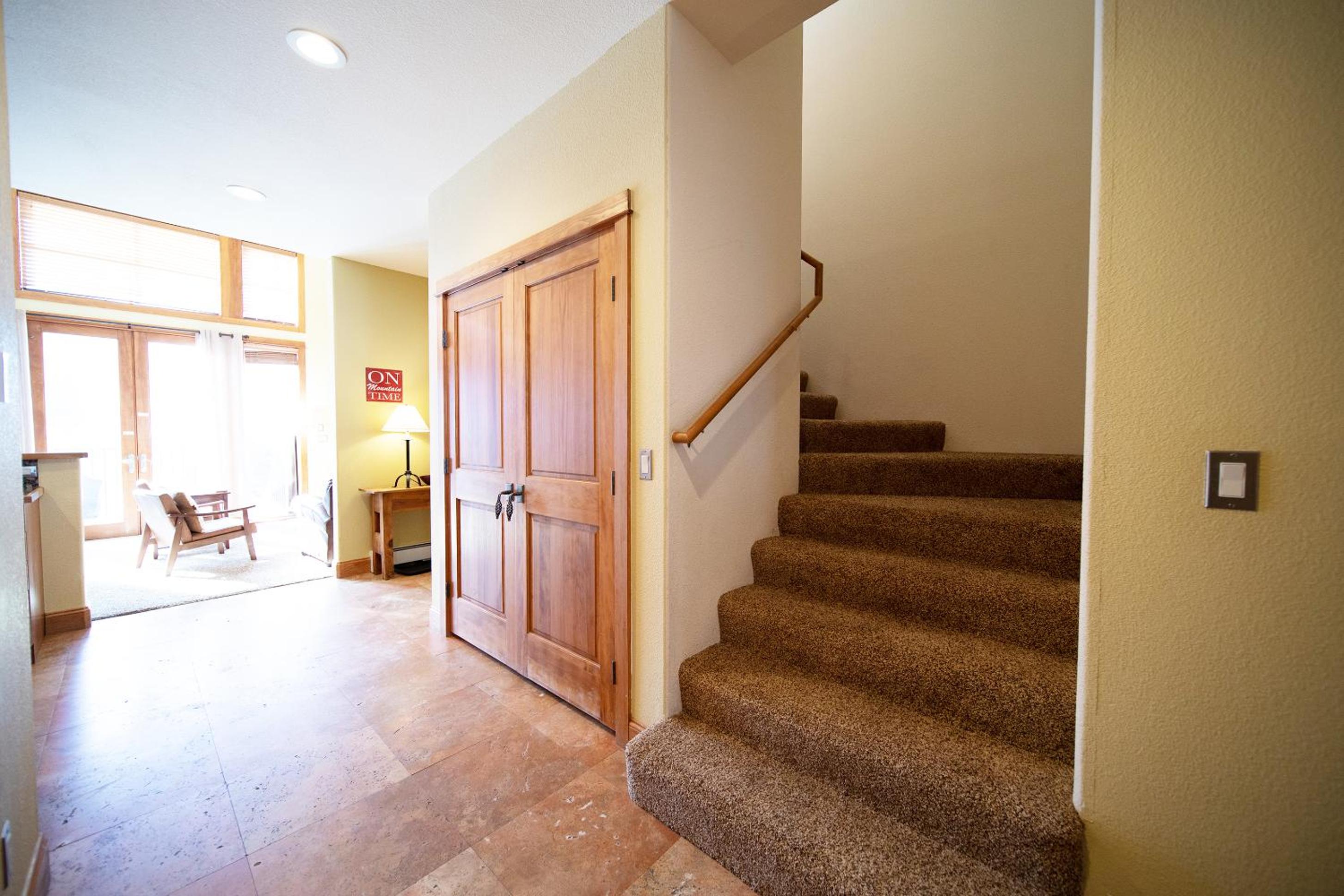 Antlers Gulch 303 by SummitCove Lodging